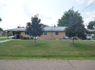 1100-1104 Danforth Rd, Akron, OH 44312