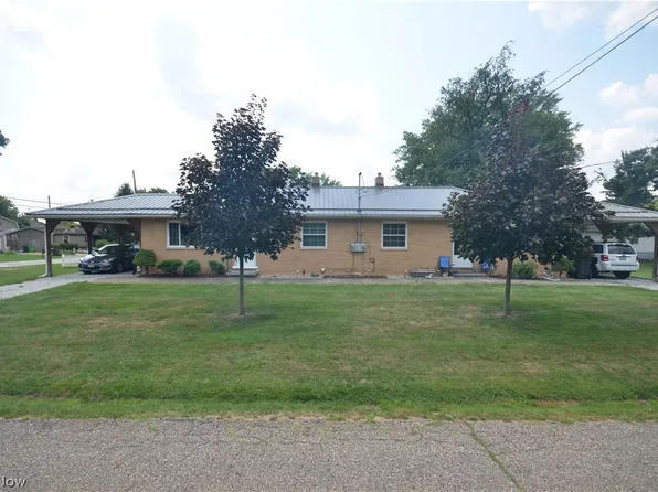 1100-1104 Danforth Rd, Akron, OH 44312