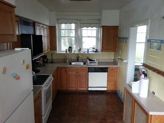 5th image of 2530 Huey Ave
