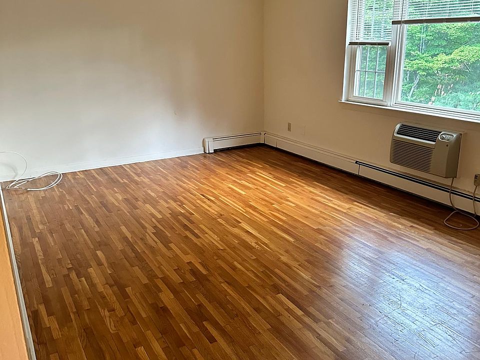 1st image of 78 Hunt Ave APT 4B