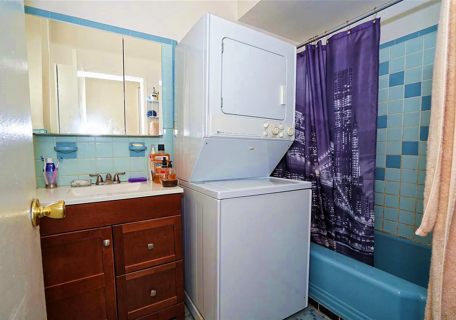 1 bed, 1100 sqft, $2,300 — Photo 4