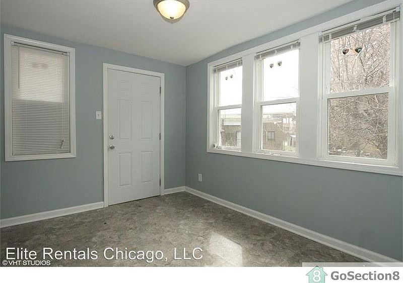 2nd image of 7922 S East End Ave
