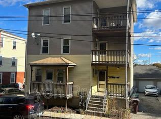 24 Montcalm St FLOOR 2, Woonsocket, RI 02895
