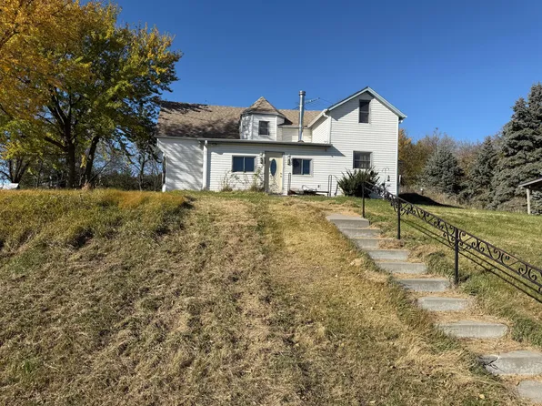 25514 Greenview Rd, Council Bluffs, IA 51503