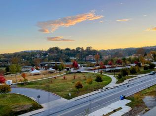 68 Craven St #413, Asheville, NC 28806