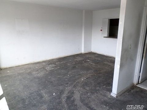 3rd image of 188 7th Ave #15G