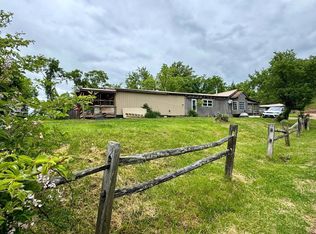 2062 Jakes Fork Rd, Arnoldsburg, WV 25234