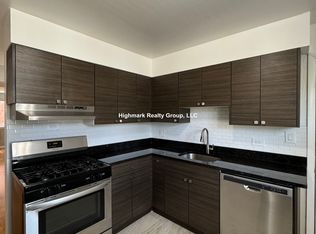 4924 Mulford St APT 2W, Skokie, IL 60077