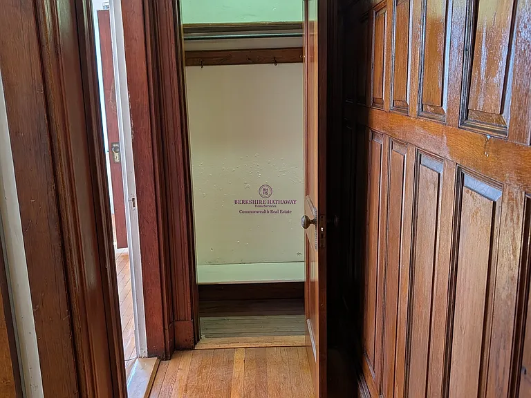 171 Auburn St #8 — Photo 10