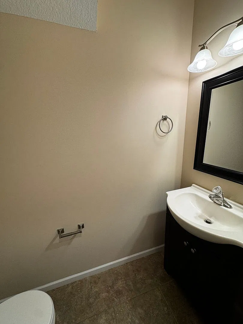 327/329 Chris Drive — Photo 4