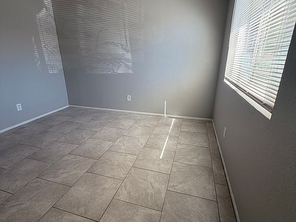 3rd image of 1004 E Commonwealth Pl APT 4