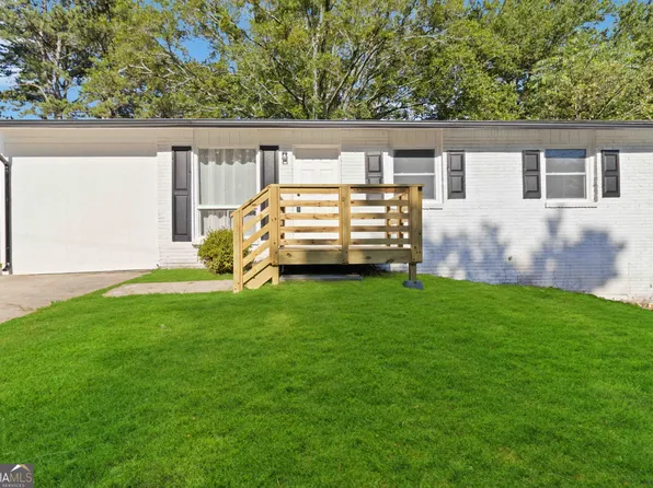 438 Fairlock Ln NW, Atlanta, GA 30331