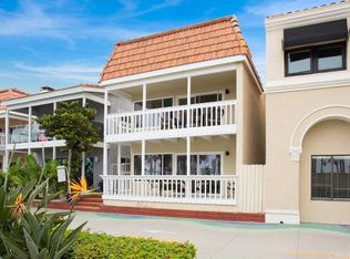 704 E Oceanfront, Newport Beach, CA 92661