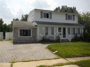 195 Cindy St, Old Bridge, NJ 08857