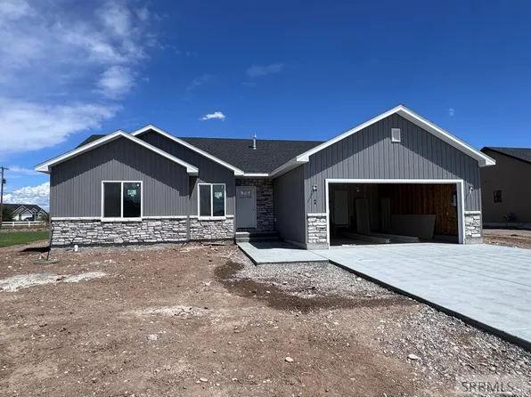 44 N Currant Ln, Rigby, ID 83442
