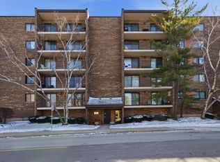 555 Graceland Ave APT 503, Des Plaines, IL 60016