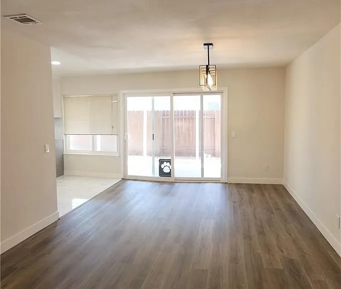 10160 Medallion Pl — Photo 10