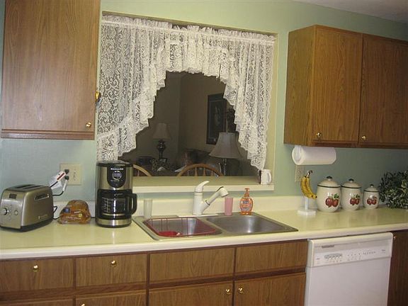 5th image of 8361 Schoolgate Dr