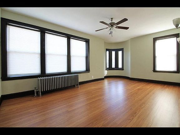 3rd image of 901 Wesley Ave APT 3