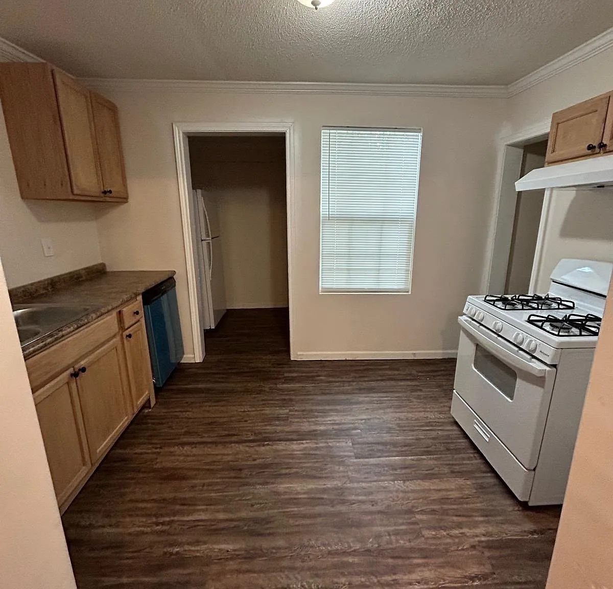 625 E Melton St — Photo 1
