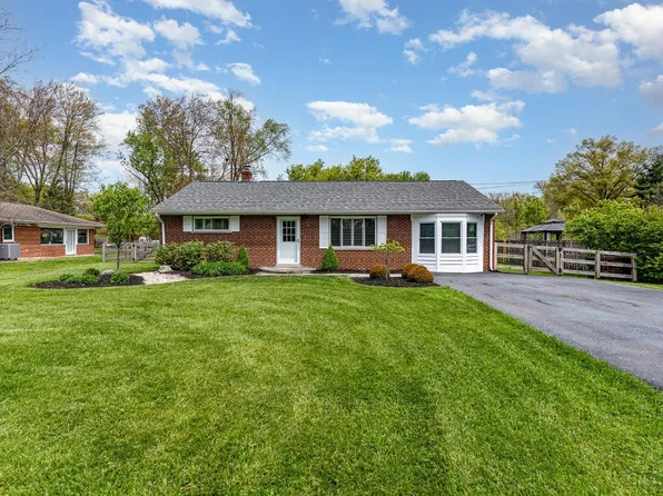 910 Hawthorne Dr, Cincinnati, OH 45245