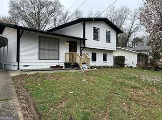 6375 Hollywood Dr, Forest Park, GA 30297