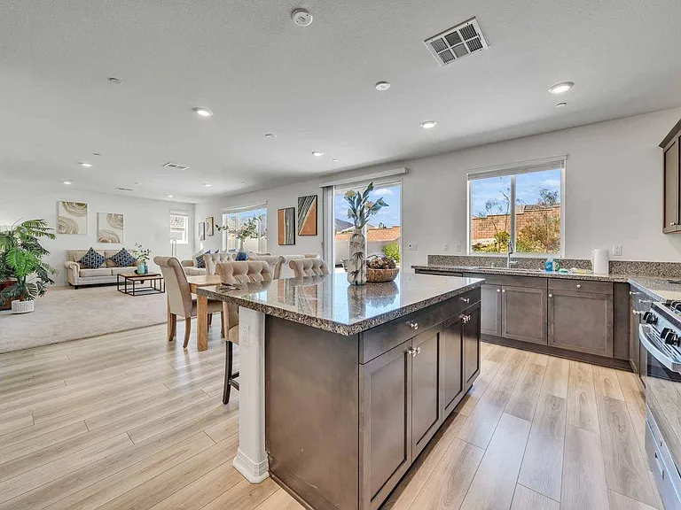 6599 Bryce Canyon Ct — Photo 13