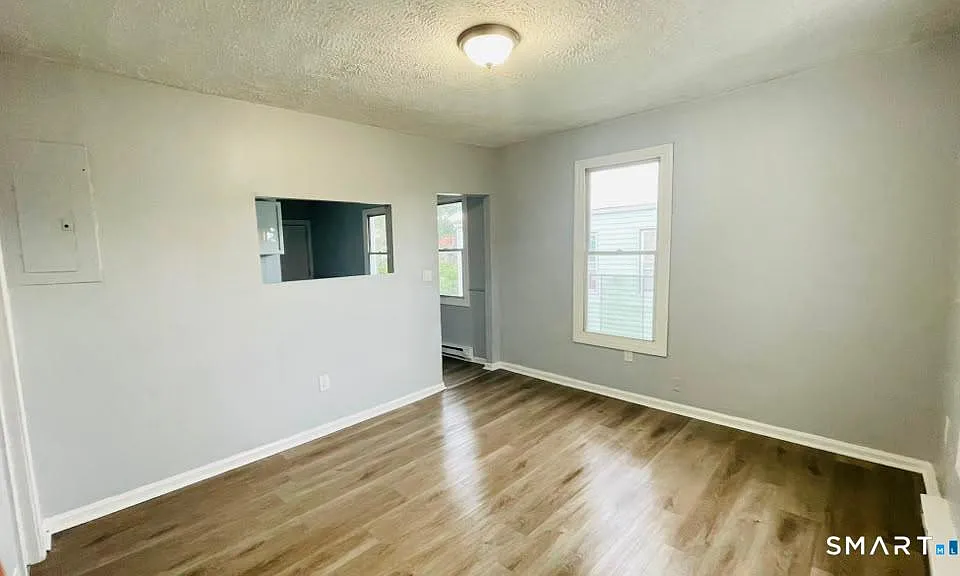 120 Division St #3
