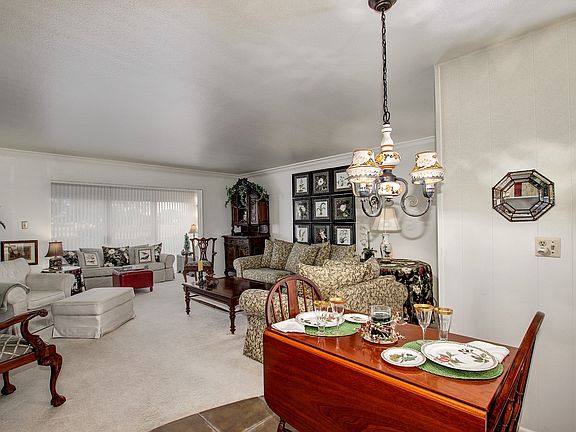 5th image of 10801 N Fairway Ct E