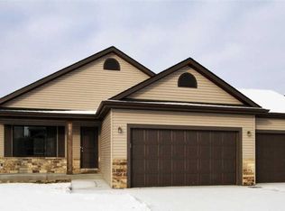 1325 SW Kelsey Cir, Lincoln, NE 68522