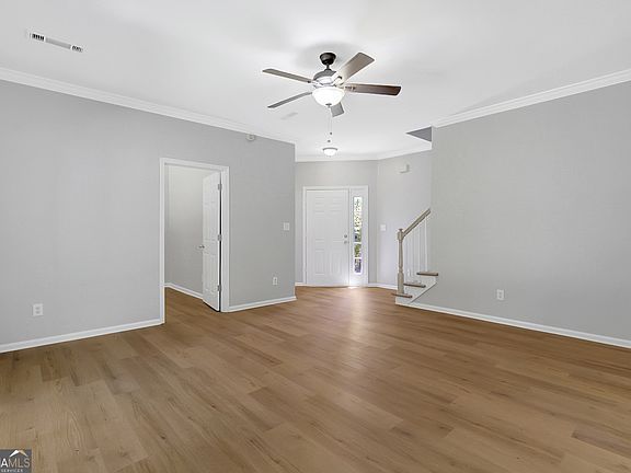 5th image of 569 N Fairfield Dr