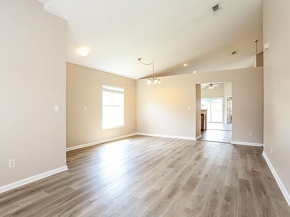 5th image of 10966 Darlington Oak Ct