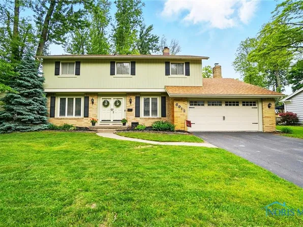6912 Williamsburg Dr, Sylvania, OH 43560