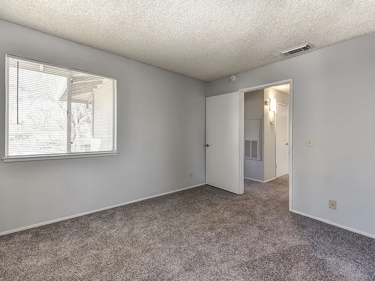 Quail Pointe — Photo 32