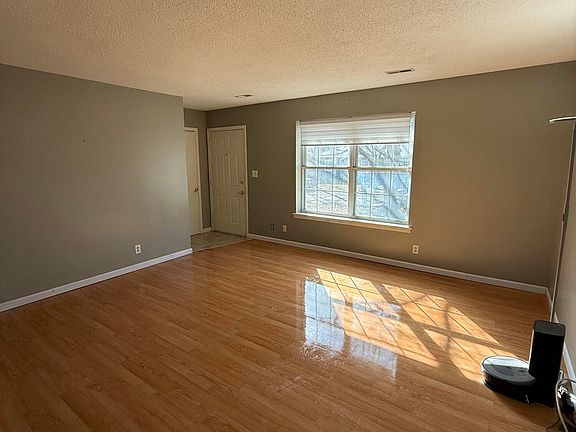 5th image of 1830 W Amos Dr