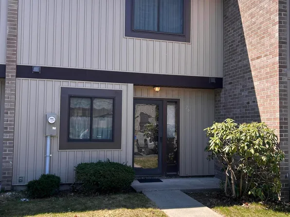 26 Point Of Woods Drive, Albany, NY 12203