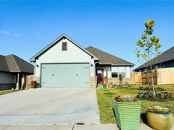 417 Marble Falls Dr, Bryan, TX 77803