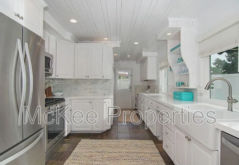 269 Palm Ave — Photo 10