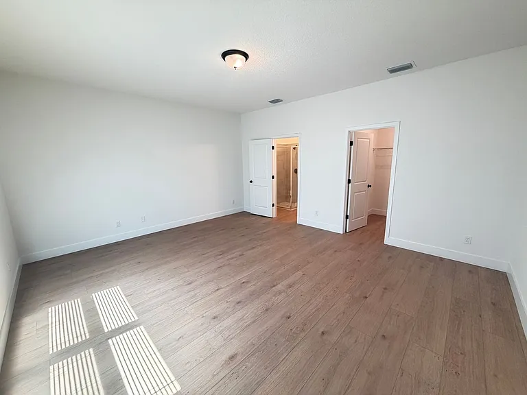 731 Schrader Ave SW — Photo 26