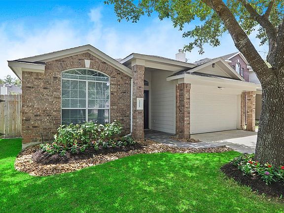 2nd image of 32323 Golden Oak Park Ln