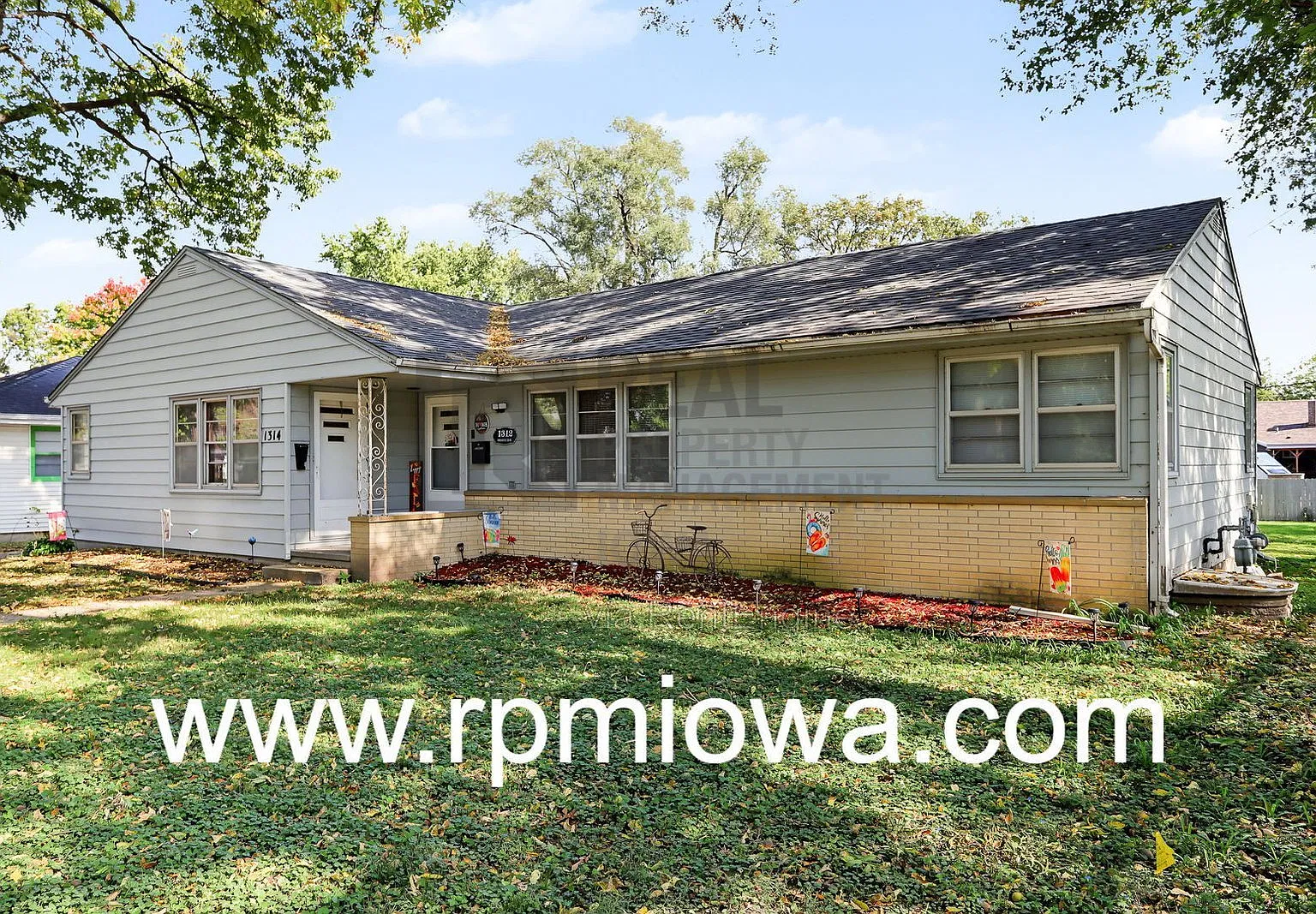 3 bed, 2.0 bath, 816 sqft, $1,545 — Photo 4
