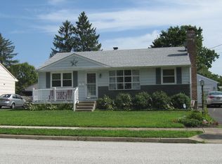 528 River Dr, Riverside, NJ 08075