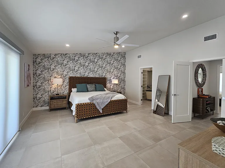 72278 Barbara Dr — Photo 41