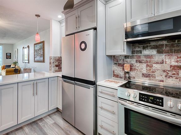 5th image of 2541 Aragon Blvd APT 403