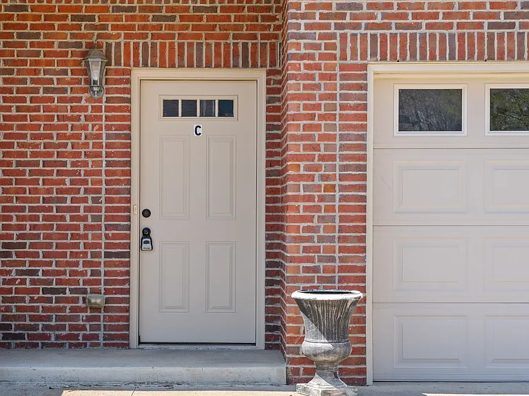2824 Highway 41A #202 — Photo 2