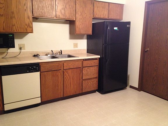 5th image of 227 S 5th St Unit 8