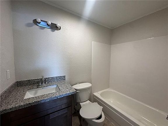 3rd image of 937 E Monterey Ct APT B