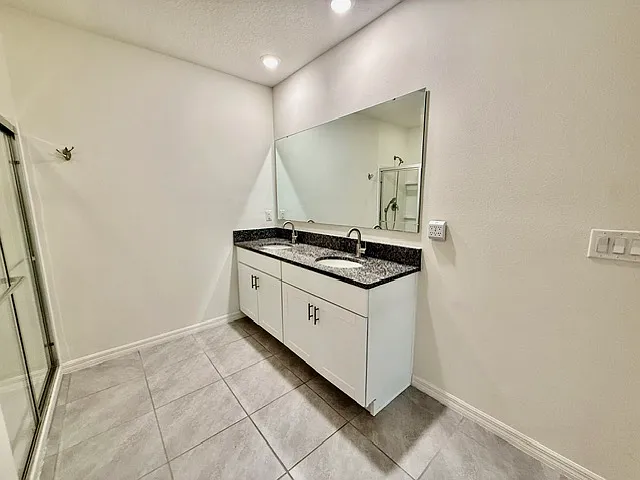 243 Meghan Cir — Photo 15