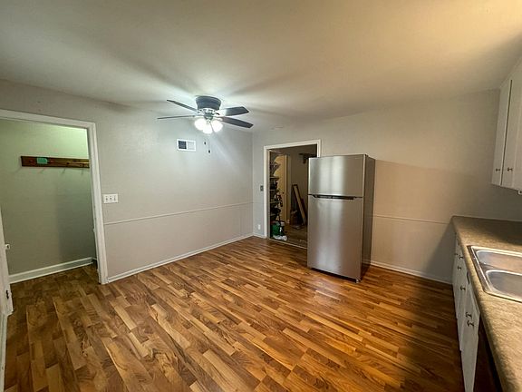 Kitchen & Dinning Area view