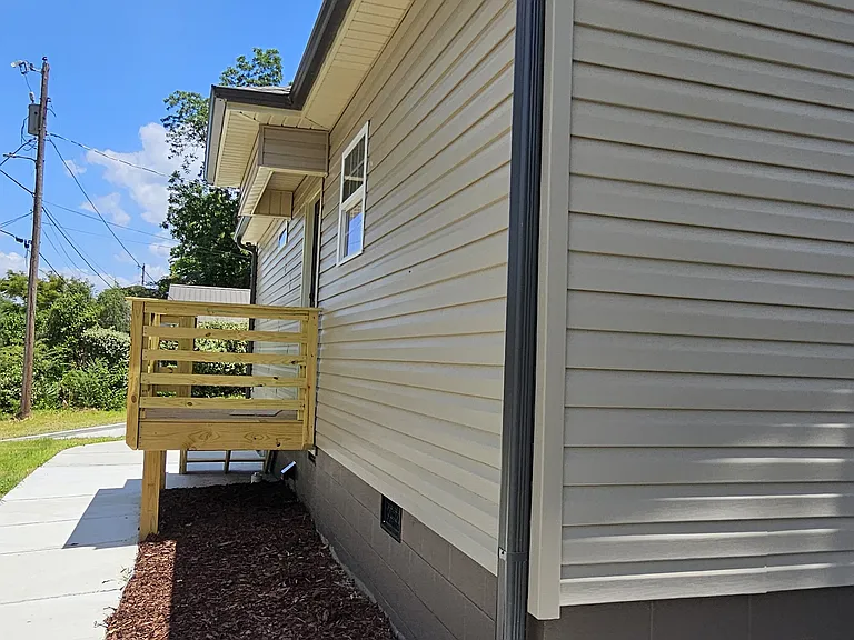 Side entry